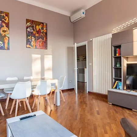 Vistamare, Superior On Viareggio's Promenade