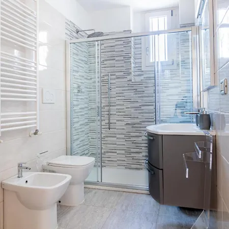 Vistamare, Superior On Viareggio's Promenade