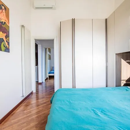 Vistamare, Superior On Viareggio's Promenade Apartment