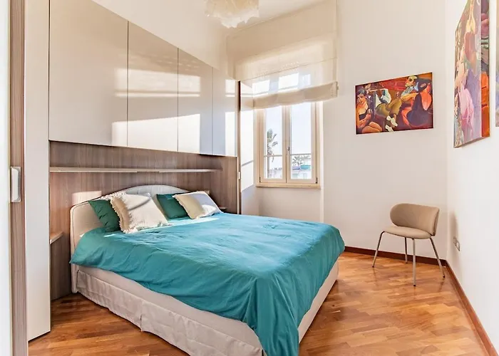 Vistamare, Superior On Viareggio's Promenade Apartment *