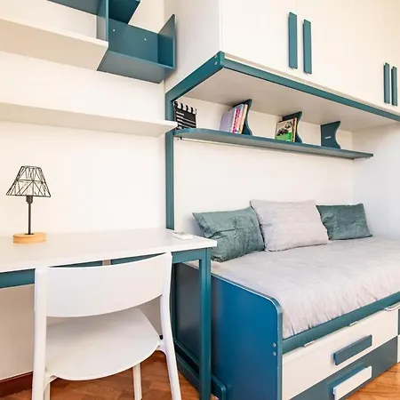 Vistamare, Superior On Viareggio's Promenade Daire *