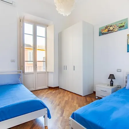 Vistamare, Superior On Viareggio's Promenade Apartment