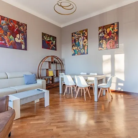 Vistamare, Superior On Viareggio's Promenade Apartment *