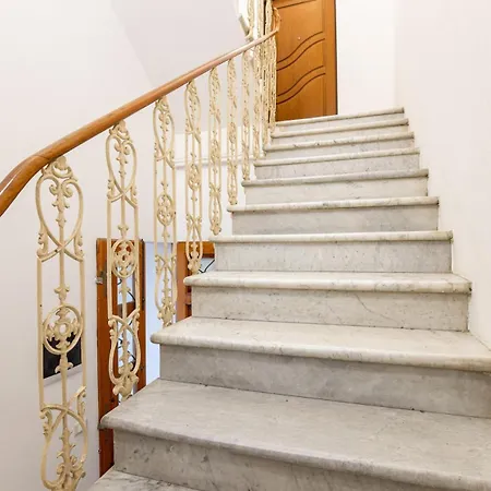 Apartment Vistamare, Superior On Viareggio's Promenade *