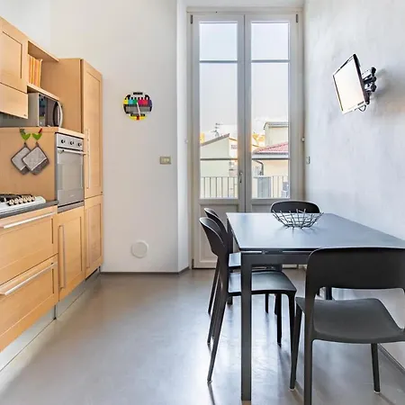 Vistamare, Superior On Viareggio's Promenade Apartment