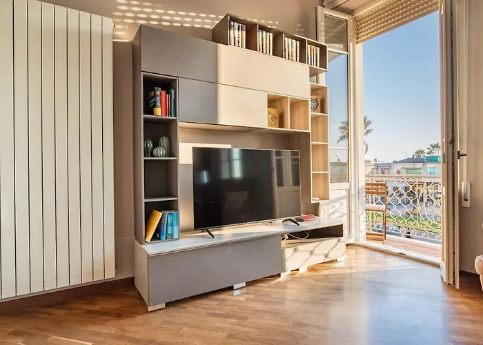 Apartament Vistamare, Superior On Viareggio's Promenade