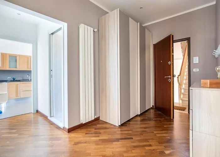 Vistamare, Superior On Viareggio's Promenade Viareggio