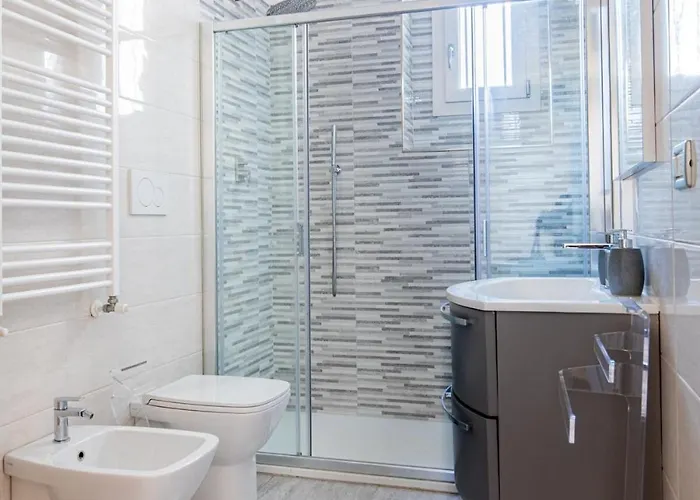 Vistamare, Superior On Viareggio's Promenade